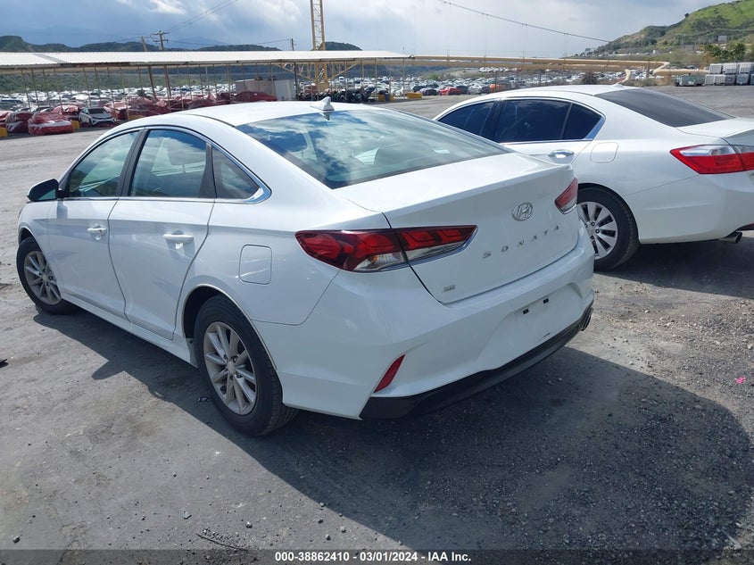 VIN 5NPE24AF7JH688075 2018 HYUNDAI SONATA SE