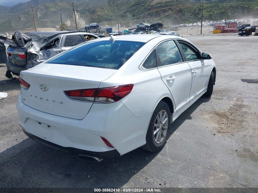 VIN 5NPE24AF7JH688075 2018 HYUNDAI SONATA SE