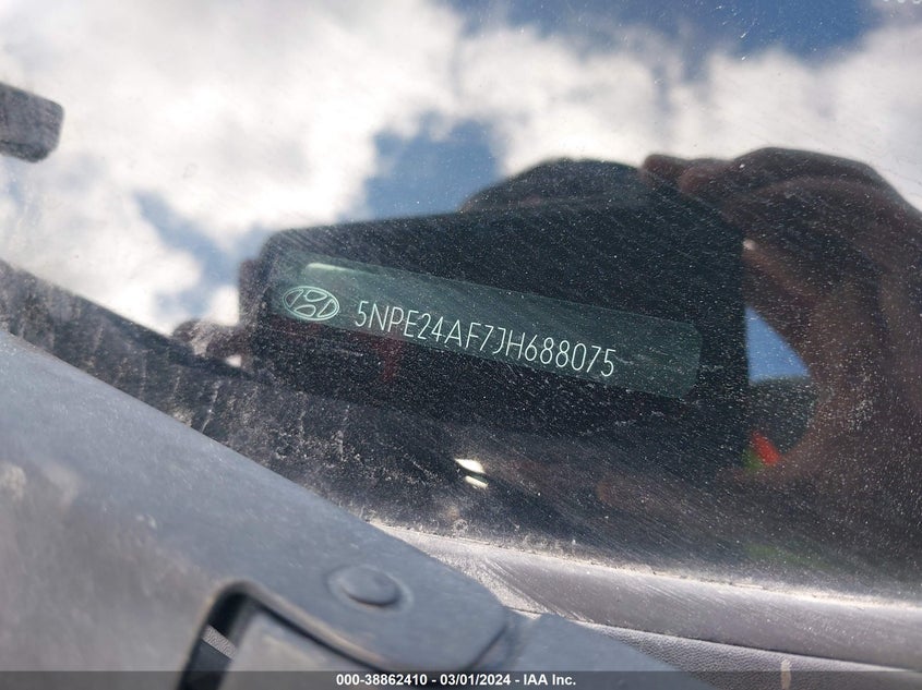 VIN 5NPE24AF7JH688075 2018 HYUNDAI SONATA SE