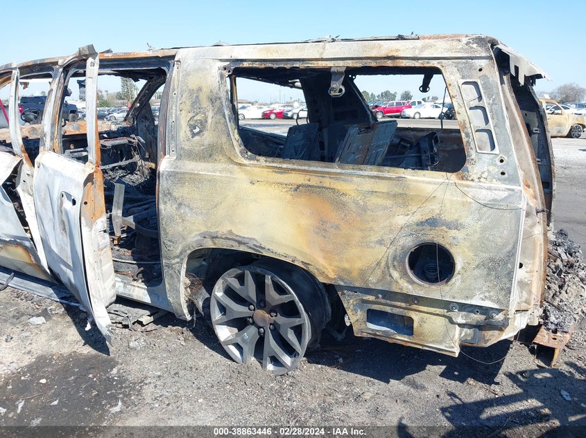 2015 GMC YUKON XL 1500 SLT - 1GKS2HKC0FR618520