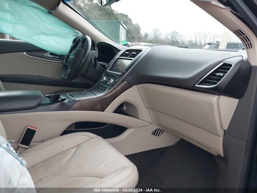 2016 LINCOLN MKX SELECT - 2LMTJ6KR3GBL39952