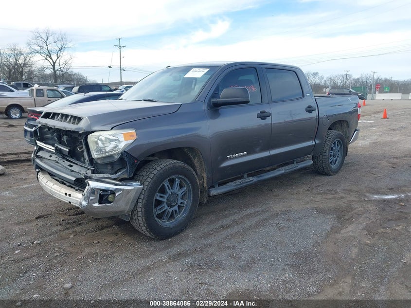 2014 TOYOTA TUNDRA CREWMAX SR5 - 5TFEM5F10EX077943