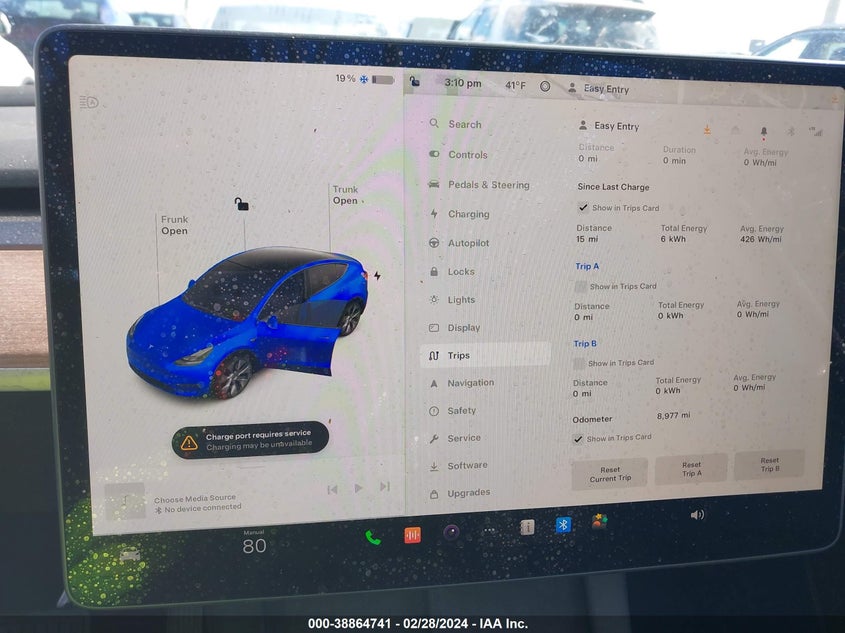 VIN 7SAYGDEE7PF809598 2023 TESLA MODEL Y