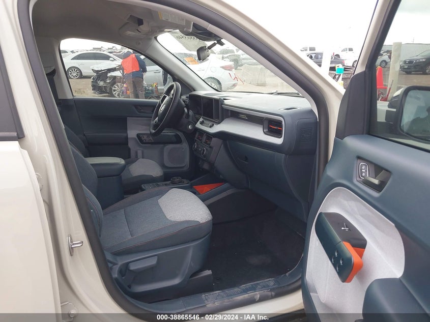 VIN 3FTTW8J98RRA47992 2024 FORD MAVERICK XLT