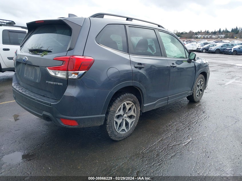 VIN JF2SKAJC3LH550415 2020 SUBARU FORESTER PREMIUM