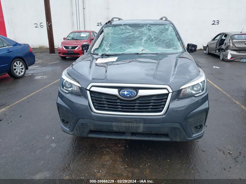 VIN JF2SKAJC3LH550415 2020 SUBARU FORESTER PREMIUM
