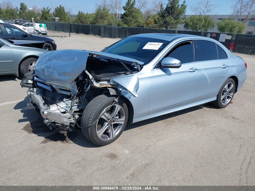 2018 MERCEDES-BENZ E VIN: WDDZF4JB2JA442566