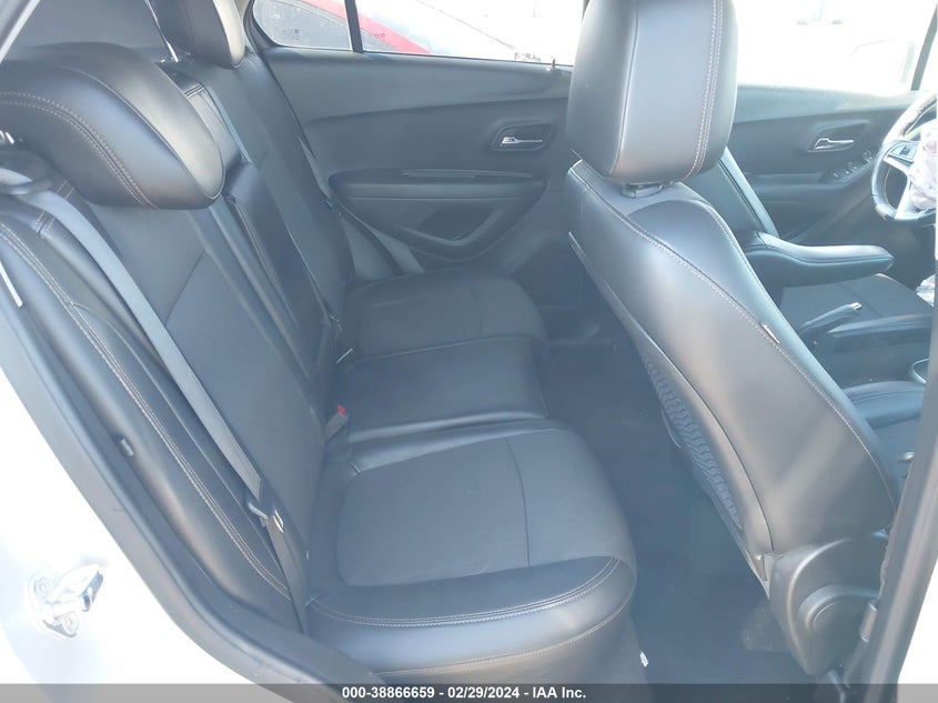 VIN KL7CJPSB6KB886749 2019 CHEVROLET TRAX 1LT