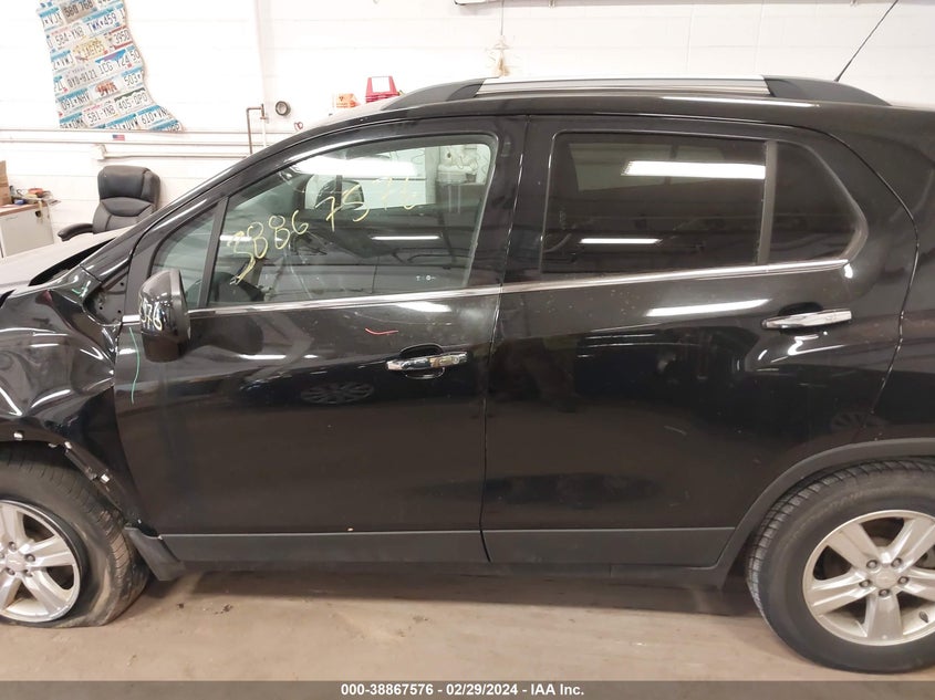 2018 CHEVROLET TRAX 1LT - 3GNCJPSB8JL262653