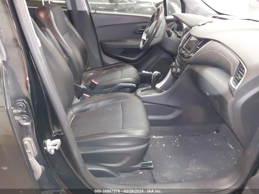 2018 CHEVROLET TRAX 1LT - 3GNCJPSB8JL262653