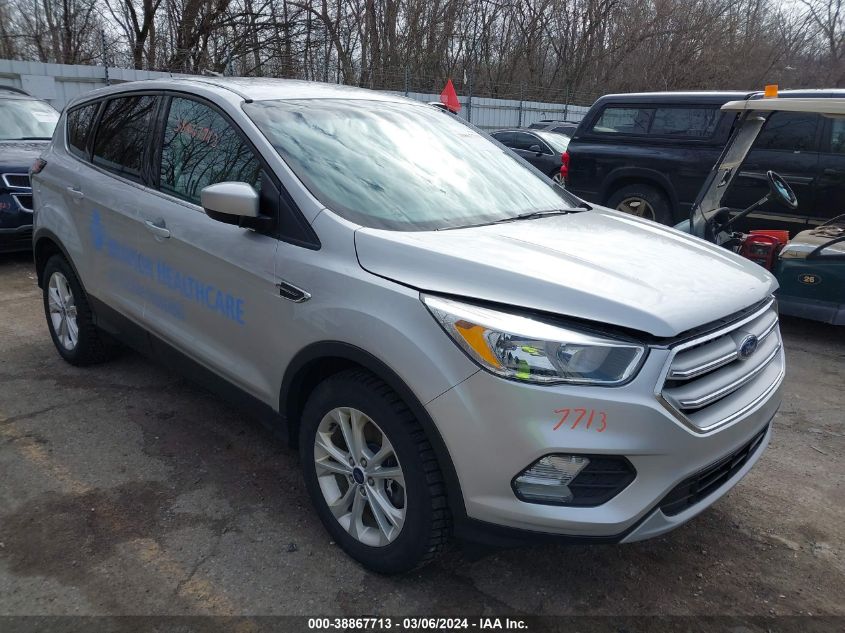 1FMCU9GD4HUC77930 2017 Ford Escape Se