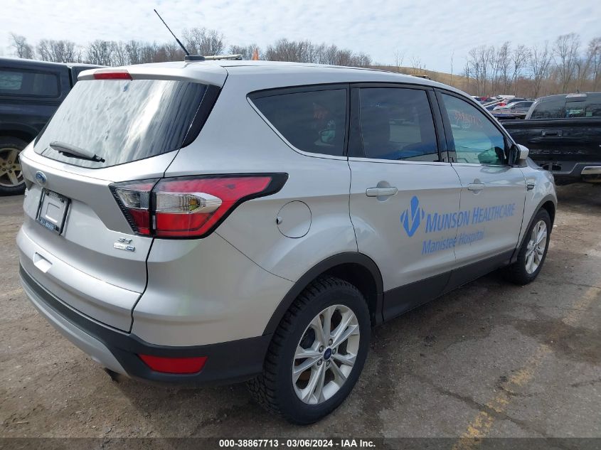 1FMCU9GD4HUC77930 2017 Ford Escape Se