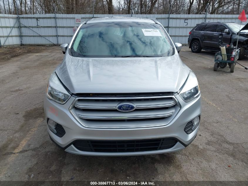 1FMCU9GD4HUC77930 2017 Ford Escape Se