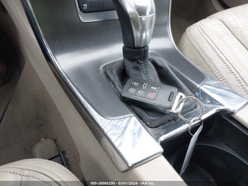 2013 VOLVO S60 T5 - YV1612FSXD2194780