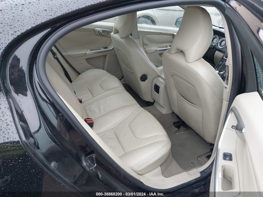 2013 VOLVO S60 T5 - YV1612FSXD2194780