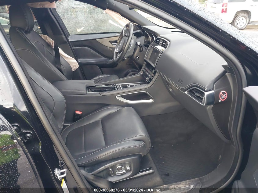 2018 JAGUAR F-PACE S - SADCM2FV3JA282652