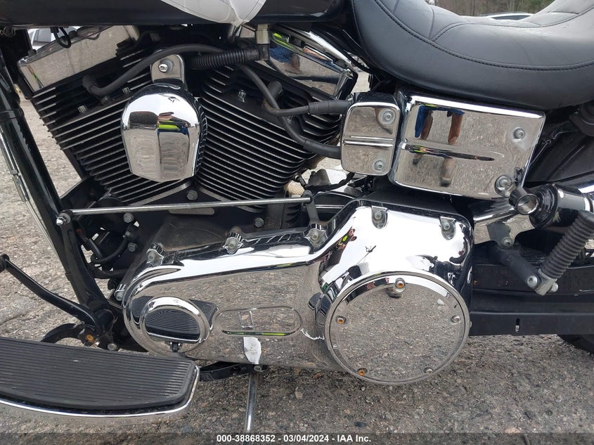 2006 HARLEY-DAVIDSON FXDWGI - 1HD1GP1116K328636