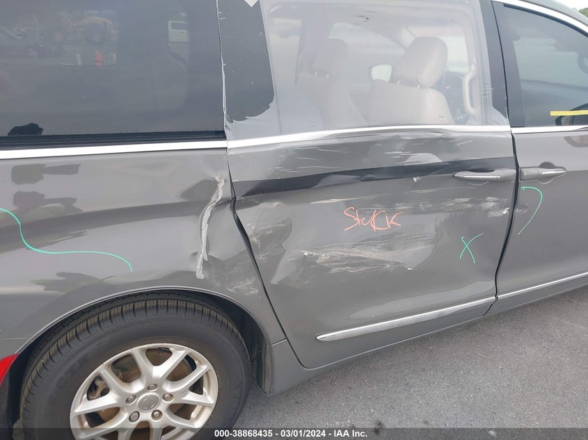 VIN 2C4RC1BG9LR247848 2020 CHRYSLER PACIFICA TOURING L