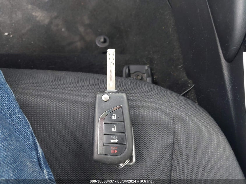 2020 TOYOTA COROLLA LE - JTDEPRAE5LJ103803