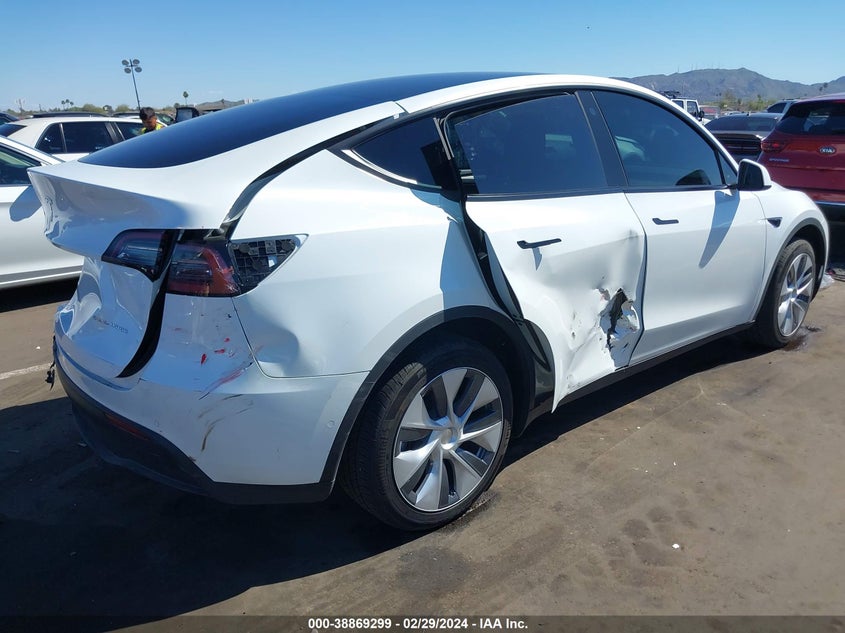 VIN 7SAYGDEE9NA015552 2022 TESLA MODEL Y LONG RANGE DUAL MOTOR ALL-WHEEL DRIVE