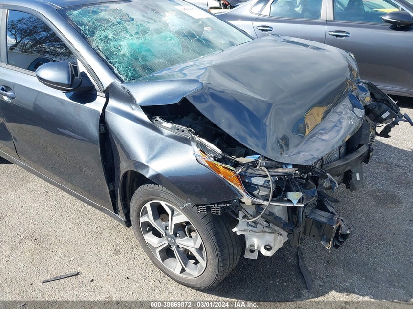 VIN 3KPF24AD2KE093255 2019 KIA FORTE LXS