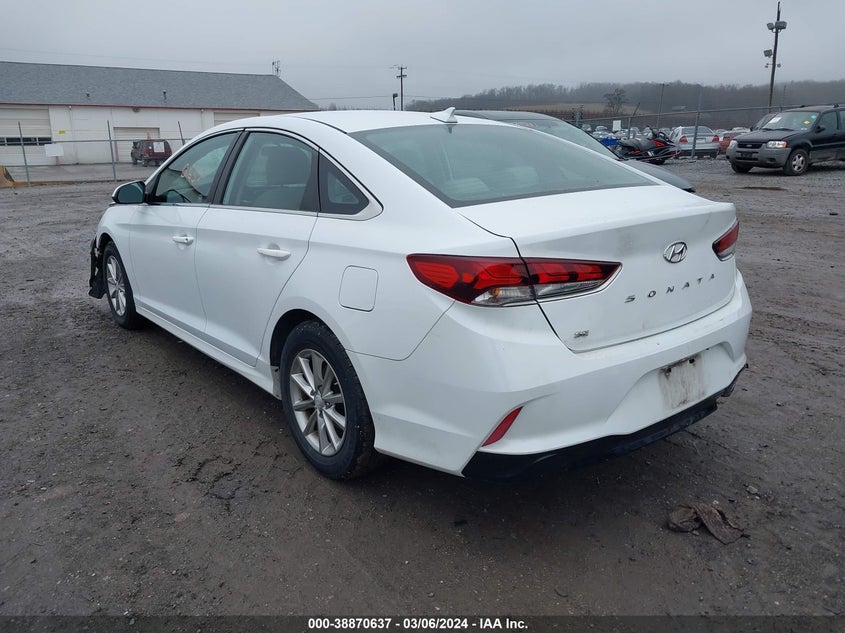 VIN 5NPE24AF1JH699203 2018 HYUNDAI SONATA SE