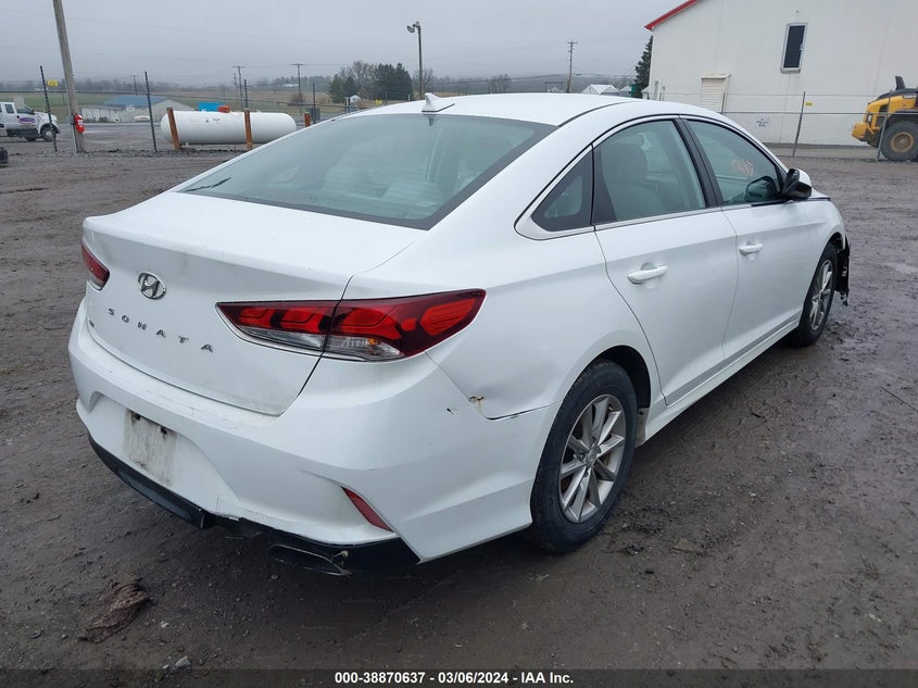 VIN 5NPE24AF1JH699203 2018 HYUNDAI SONATA SE