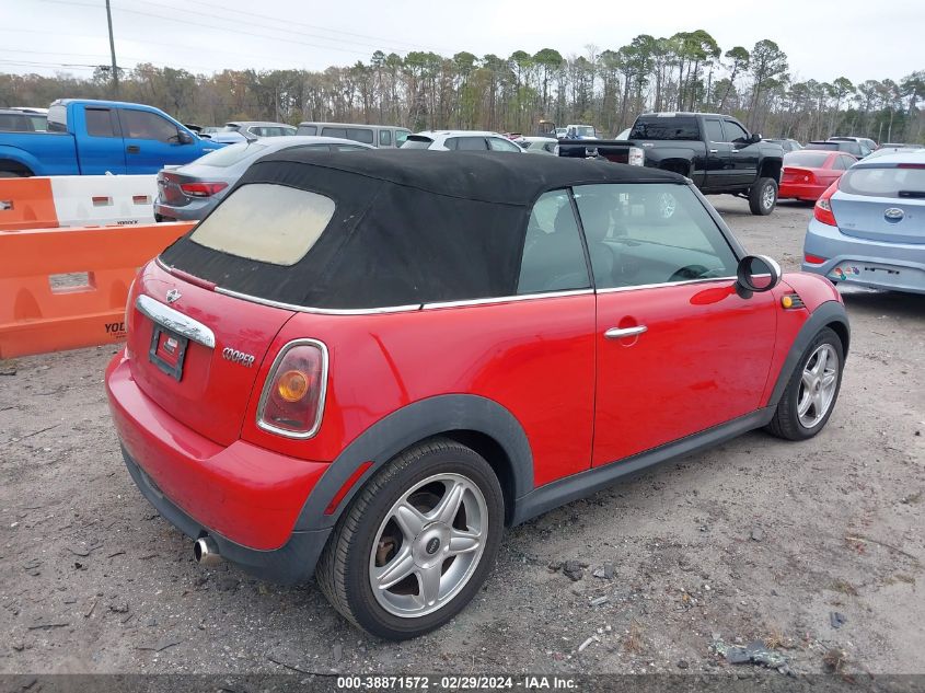 2010 Mini Cooper VIN: WMWMR3C56ATU97813 Lot: 38871572