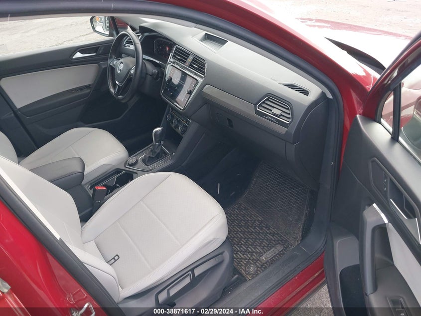 2019 VOLKSWAGEN TIGUAN 2.0T SE/2.0T SEL/2.0T SEL R-LINE/2.0T SEL R-LINE BLACK VIN: 3VV2B7AX6KM080686