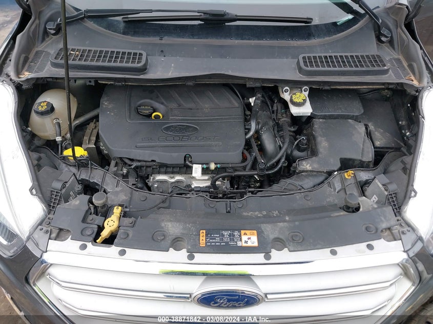 VIN 1FMCU9HD3JUB55600 2018 FORD ESCAPE SEL