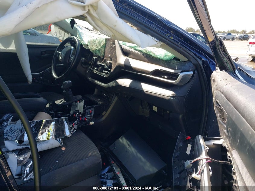 VIN 5TDZZRAH0MS522989 2021 TOYOTA HIGHLANDER LE