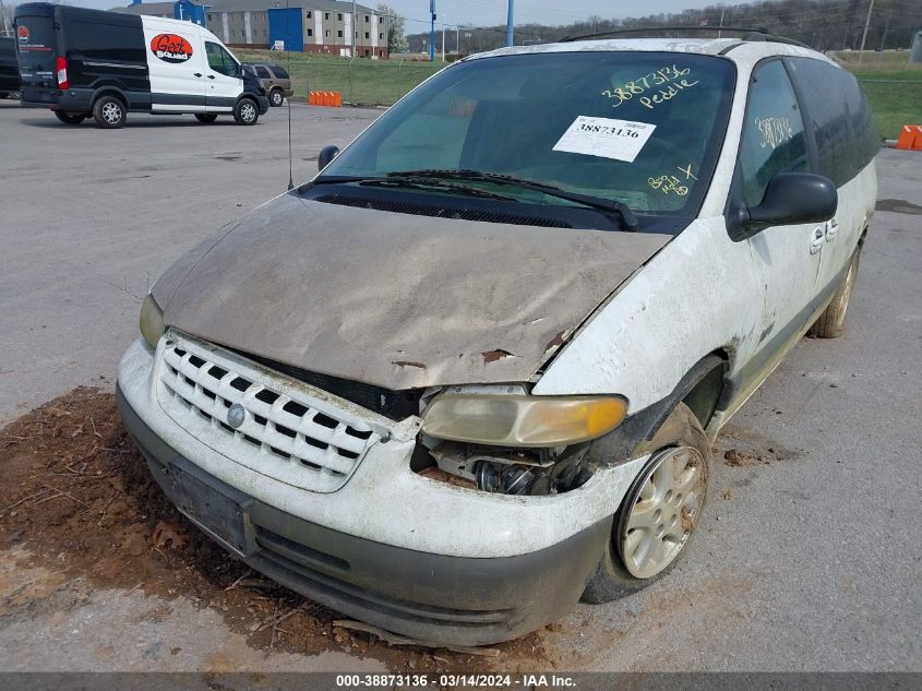 1P4GP44G9WB607998 1998 Plymouth Grand Voyager Se