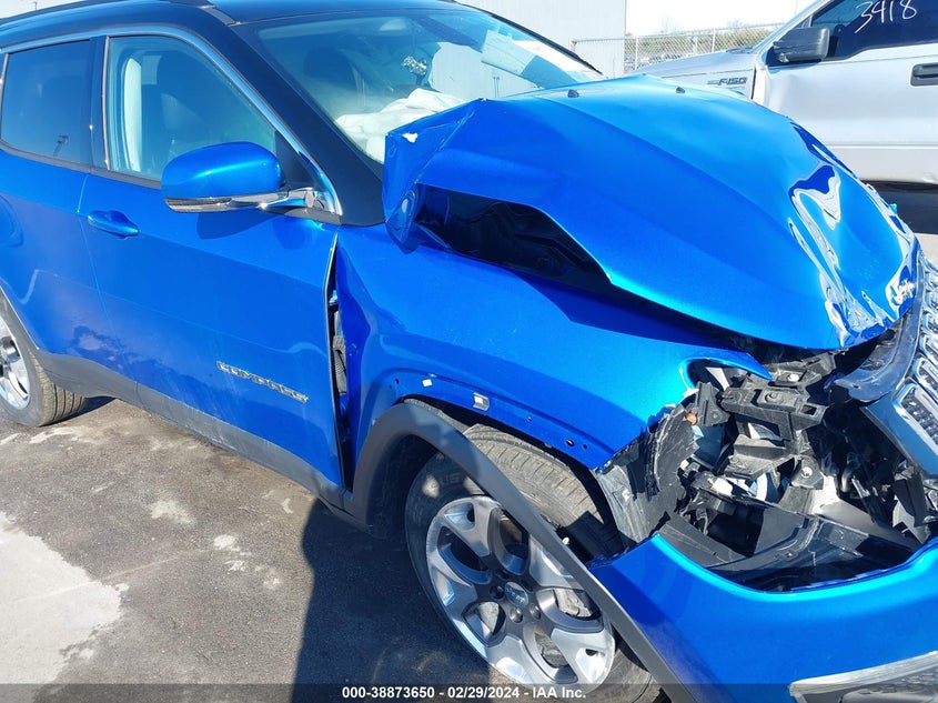 VIN 3C4NJDCB9KT647431 2019 JEEP COMPASS LIMITED 4X4