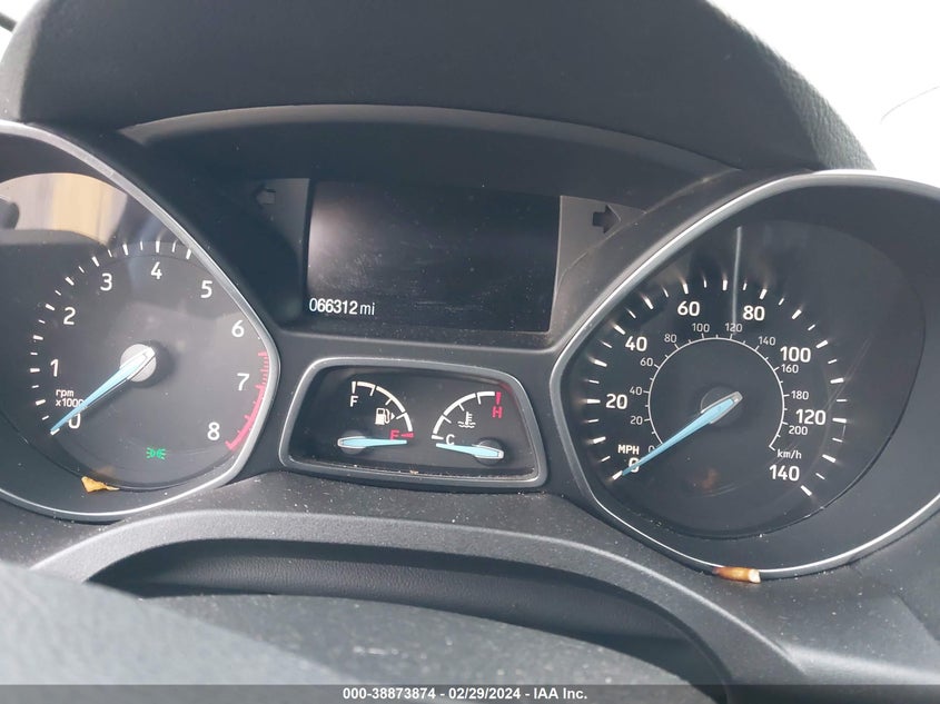 VIN 1FMCU0F72JUC54823 2018 FORD ESCAPE S