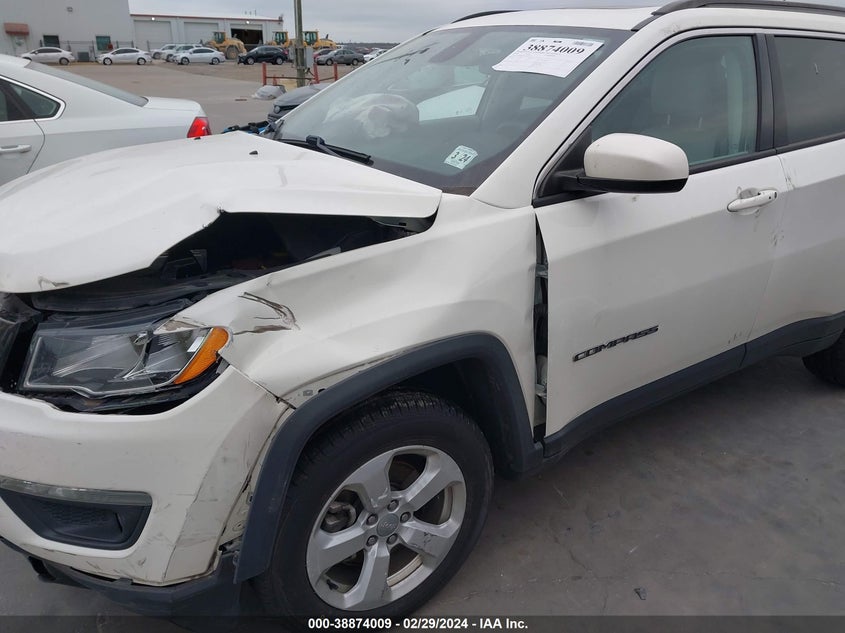 VIN 3C4NJDBB9KT598491 2019 JEEP COMPASS LATITUDE