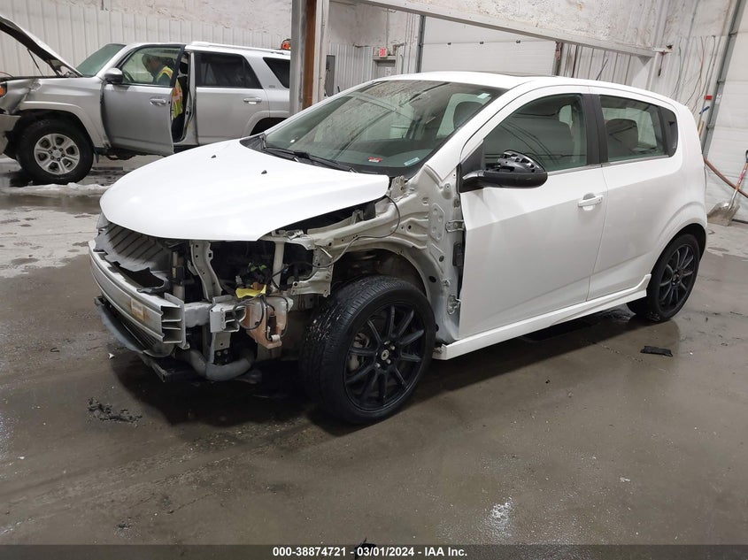 2018 CHEVROLET SONIC LT AUTO - 1G1JD6SBXJ4135497