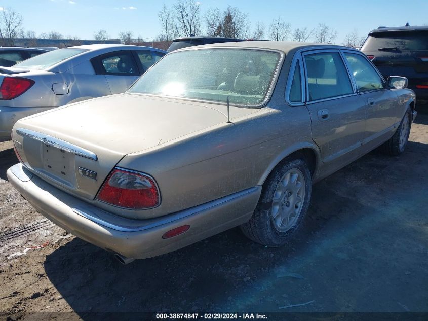 1998 Jaguar Xj8 VIN: SAJHX1244WC826671 Lot: 38874847