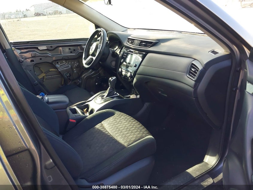 2017 NISSAN ROGUE SV - 5N1AT2MV5HC812638