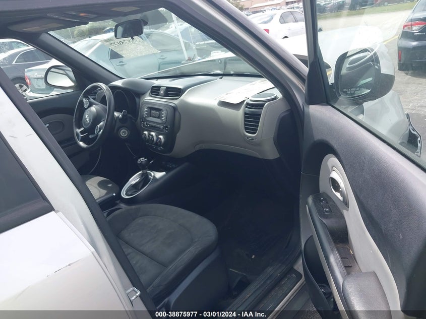 2014 KIA SOUL VIN: KNDJN2A29E7701703