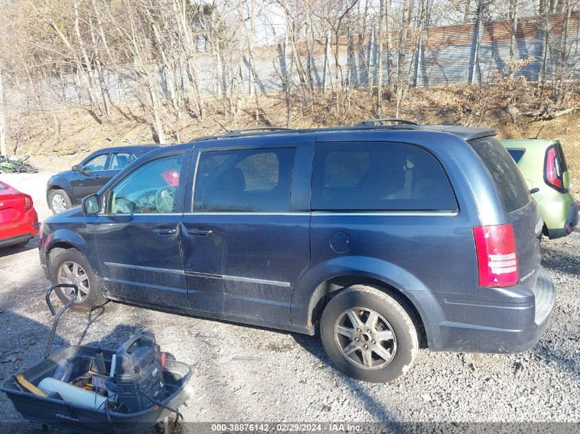 2009 Chrysler Town & Country Touring VIN: 2A8HR54199R56737 Lot: 38876142