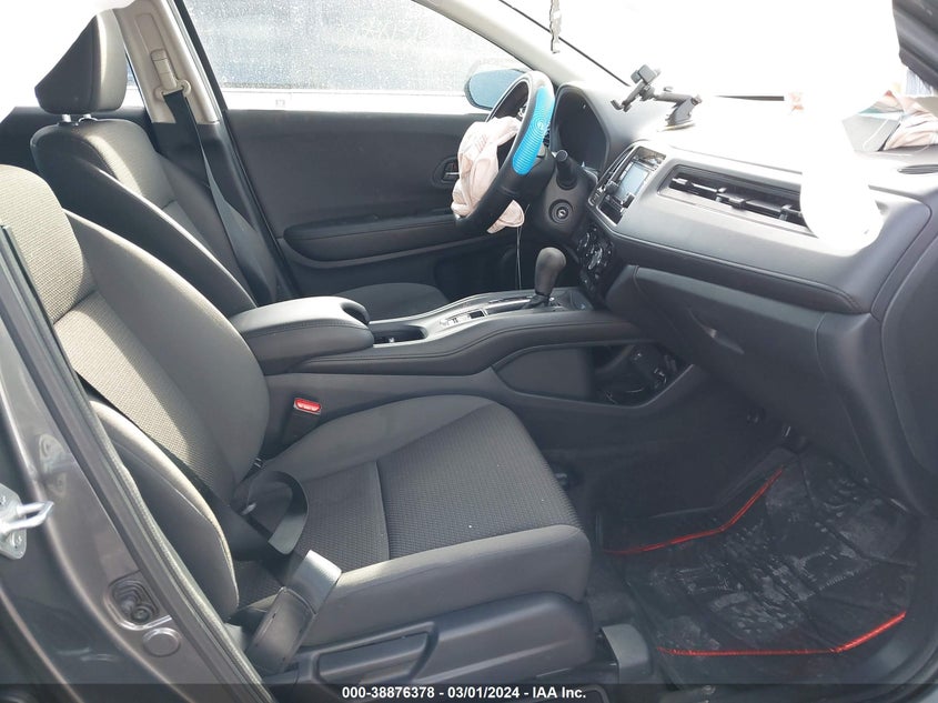 VIN 3CZRU5H37MM712994 2021 HONDA HR-V LX