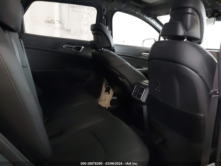 VIN 5XYK33AF2PG070835 2023 KIA SPORTAGE EX