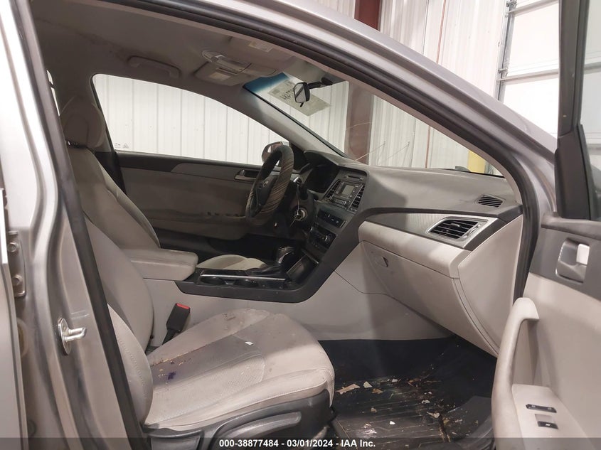 VIN 5NPE24AF2HH514215 2017 HYUNDAI SONATA