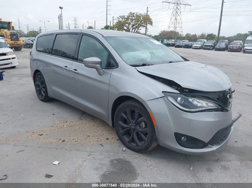 CHRYSLER-PACIFICA-2C4RC1FG8LR150232