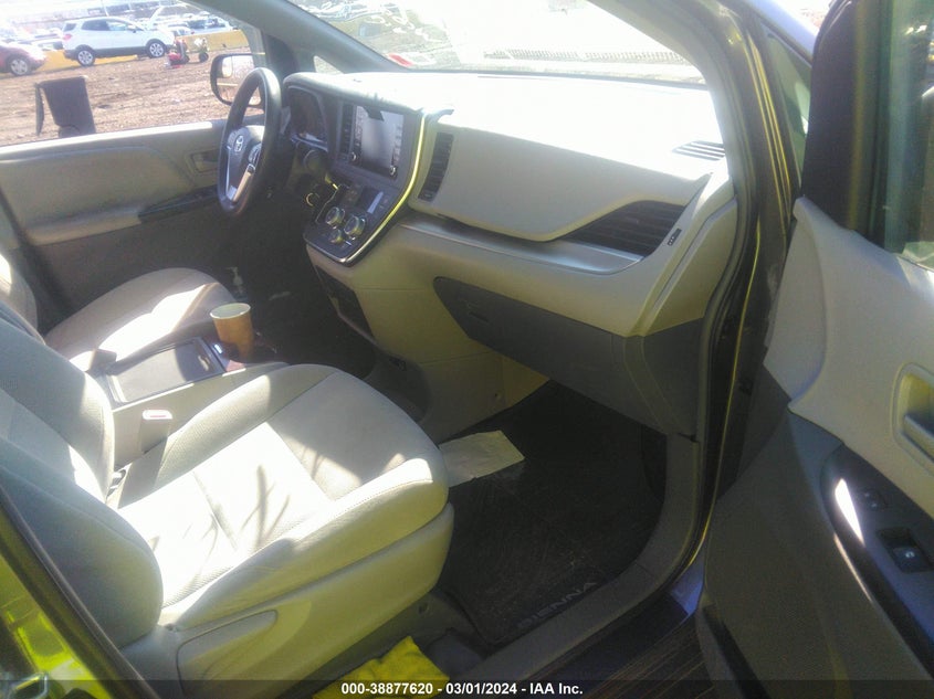 2019 TOYOTA SIENNA - JTDZZ3DC2KS982804