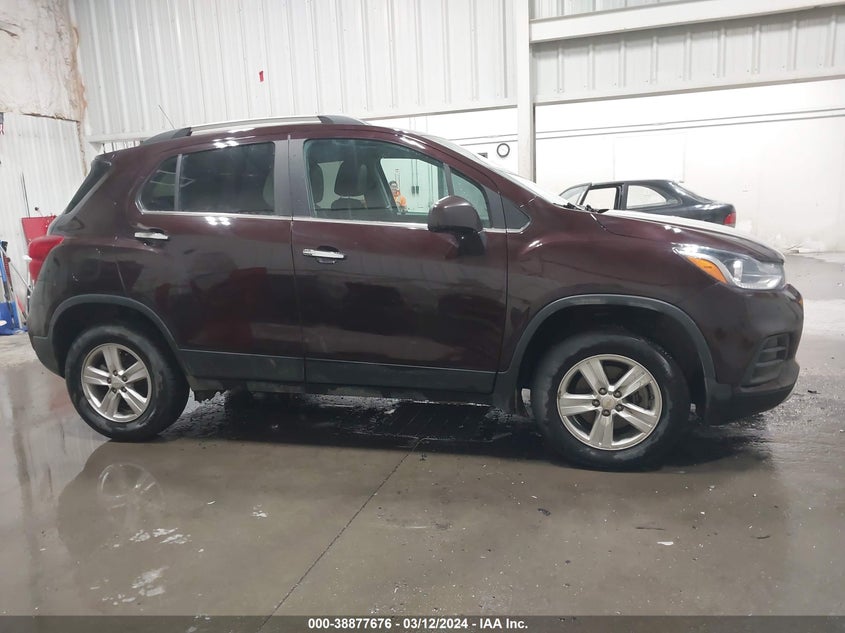 VIN KL7CJPSB7LB345999 2020 CHEVROLET TRAX AWD LT