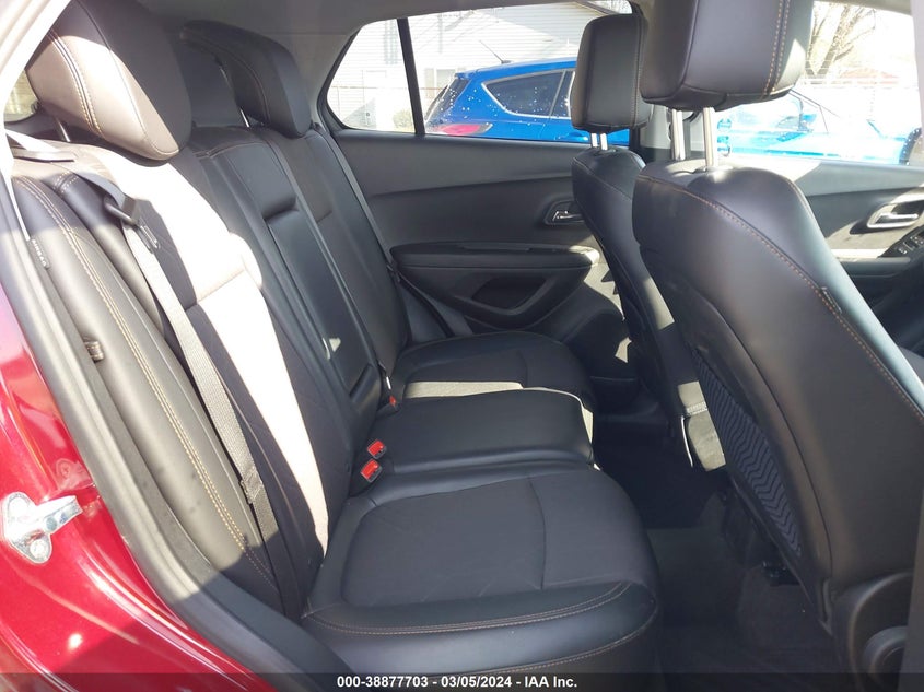 VIN 3GNCJLSB1KL308169 2019 CHEVROLET TRAX LT