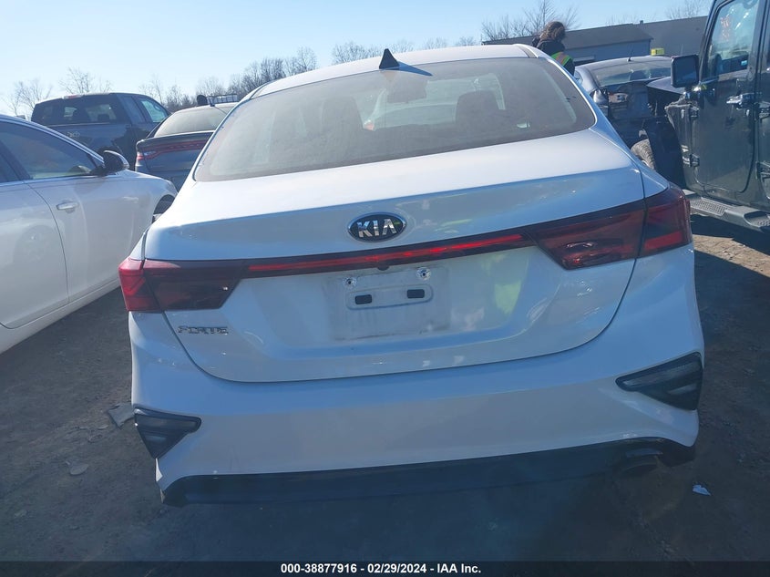 VIN 3KPF24AD1ME296706 2021 KIA FORTE LXS