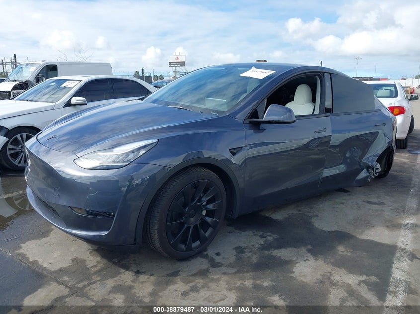 VIN 7SAYGDEE2PA159690 2023 TESLA MODEL Y