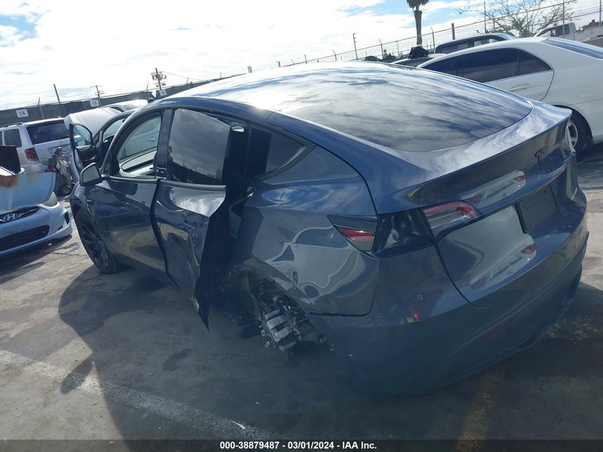 VIN 7SAYGDEE2PA159690 2023 TESLA MODEL Y